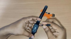 How to Remove and Replace HUAWEI Band 6 Fitness Tracker Smartwatch  Straps.