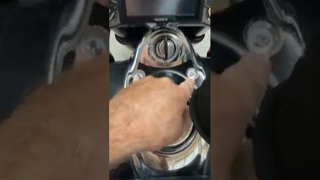 Kawasaki Vulcan Voyager 1700 Custom Made Tank Bib смотреть онлайн