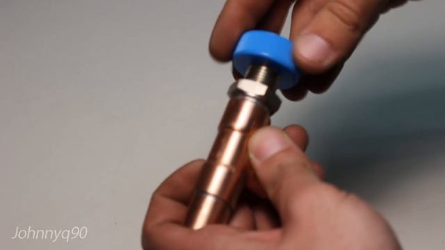 How to Make an Air Powered Mini Vacuum Cleaner - Venturi Effect смотреть онлайн