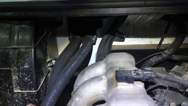 На Уаз Патриот за три года задубели все шланги, антифриз течёт из под всех... смотреть онлайн