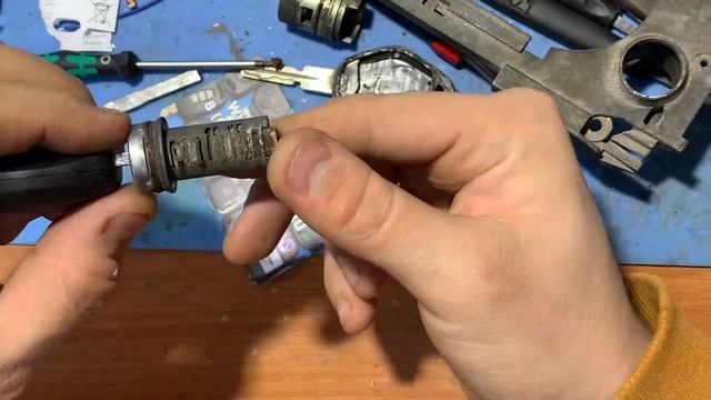 Переборка личинки двери BMW E39 закис замок смотреть онлайн