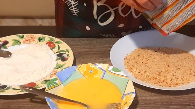 Что вкусное можно приготовить из куриного филе. Сочный и вкусный шницель. смотреть онлайн