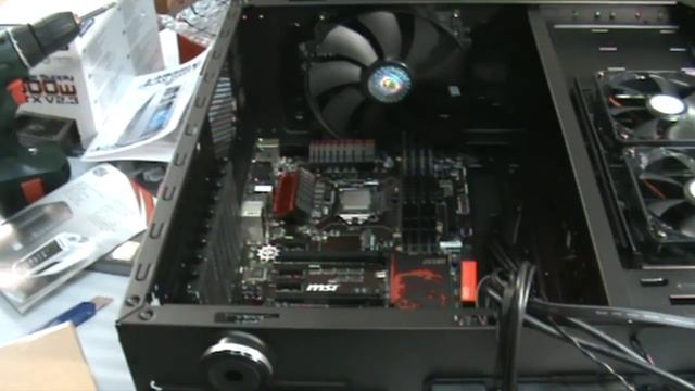 #14/3 Assemblaggio computer Intel Core i5-4670, da Gaming (Part 3)- GAMER'S ARMORY - Arezzo смотреть онлайн