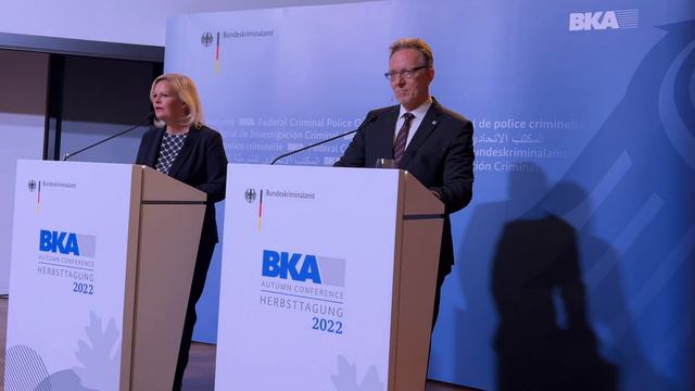 16.11.2022 #Wiesbaden Nancy Faeser zu Speicherung von IP-Adressen & Differenzen mit Marco Buschmann смотреть онлайн