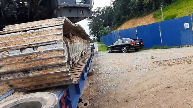 VOLVO EXCAVATOR 480 NAIK TEPI LOW LOADER VOLVO 460 смотреть онлайн