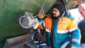 Крепление вибраторов на бункерах питания