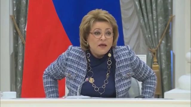Начало Десятилетия детства смотреть онлайн