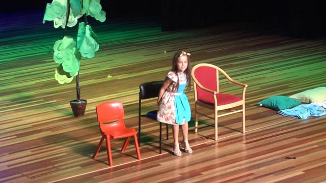 Year 2 Fairy Tale Plays 2018 - Goldilocks & the Three Bears смотреть онлайн