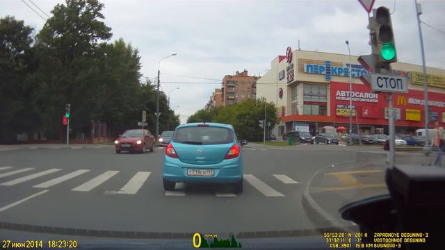 Как надо проезжать перекресток! смотреть онлайн