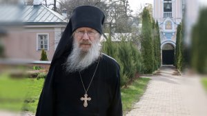 Монах в затворе