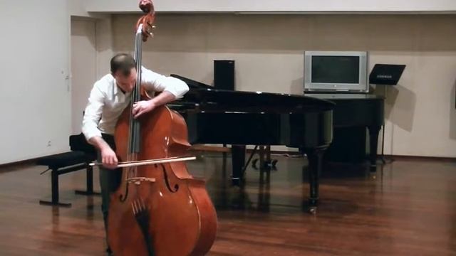 "Gigue" suite 1 J.S.Bach on double bass смотреть онлайн