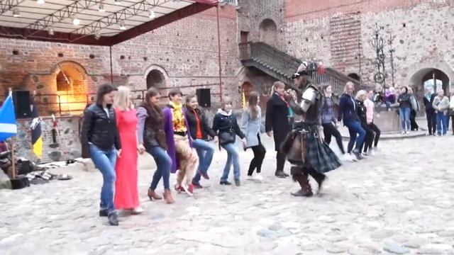 «Шотландская пехота» в Мирском замке смотреть онлайн