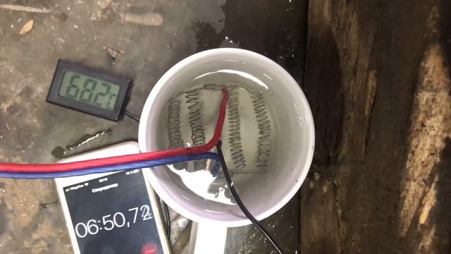 Как вскипятить воду, когда выключили электричество. Используем аккумулятор автомобиля. смотреть онлайн