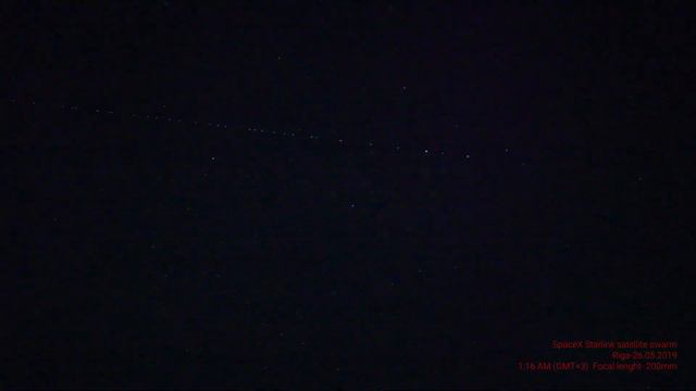 Starlink Satellite Swarm over Riga 26.05.2019 смотреть онлайн