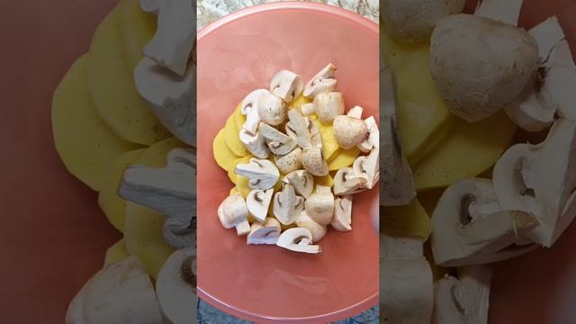 Курочка с картошкой и шампиньонами в духовке смотреть онлайн