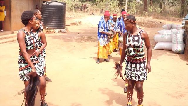 Igbo Dance: “Ije nwayo” by Agbani-Nguru Ikorodo Group смотреть онлайн