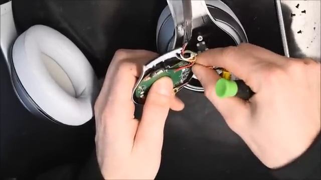 How to replace a Beats Studio 2 Wired Wireless Battery Replacement JoesGE Apple смотреть онлайн