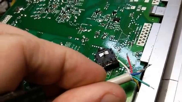 Подробная установка AUX входа в японскую магнитолу Kenwood смотреть онлайн