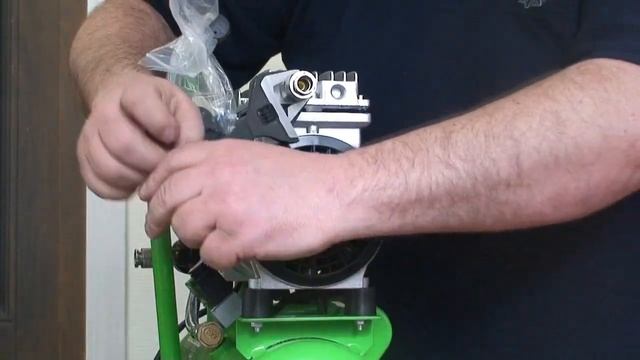 Вакуумный насос из компрессора. Вакуумный смеситель. Вакуумная мешалка. смотреть онлайн