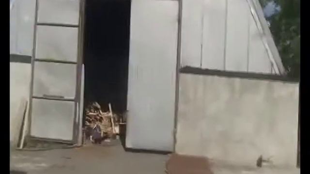 Ангар, склад в Чернівцях в р-ні. аеропорту смотреть онлайн