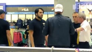 Драка в магазине