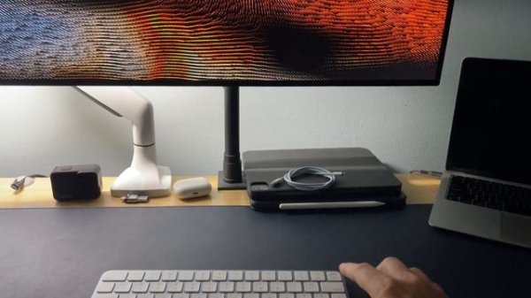 Apple Mac Mini M1 with Magic Keyboard Touch ID - Works great!