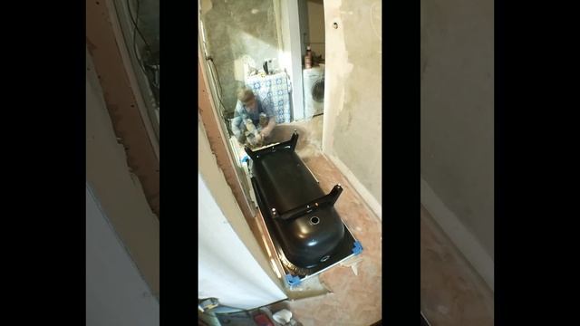 ремонт санузла. мобильный формат. съёмка на телефон. смотреть онлайн