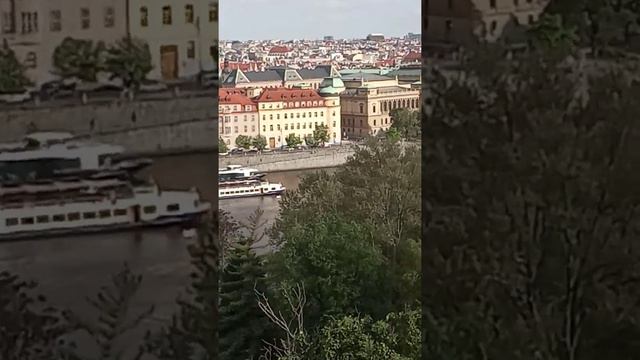 Вид на Пражские мосты смотреть онлайн