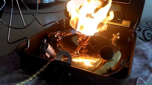 Запуск НЕМЕЦКОЙ горелки с eBay ORIGINAL BUNDESWEHR DIESELKOCHER / Parcel from eBay смотреть онлайн