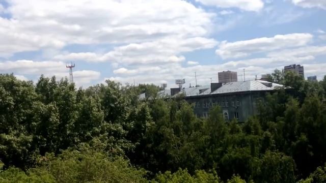 Аттракцион колесо обозрения. Чертово колесо Сад Кирова город Новосибирск смотреть онлайн