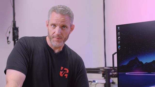 The Bendable OLED PC Monitor has ARRIVED! смотреть онлайн