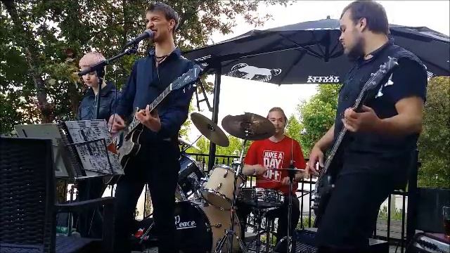 Vastaanottolaiset - Syrjäytynyt (Live @Kerava) смотреть онлайн