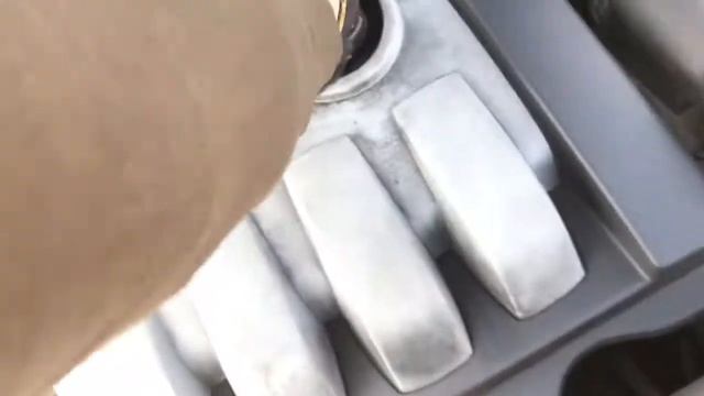 Разборка Volkswagen - Jetta 5 2004-2010, 1.9 TDI (VIN: WVWZZZ1KZ7M121694) AJ07UEU