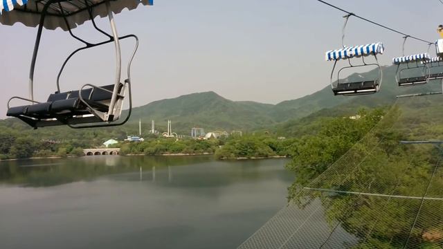 Гранд парк Сеул канатная дорога. Ropeway to the Zoo. Grand Park Seoul. South Korea. Part 1/5 смотреть онлайн