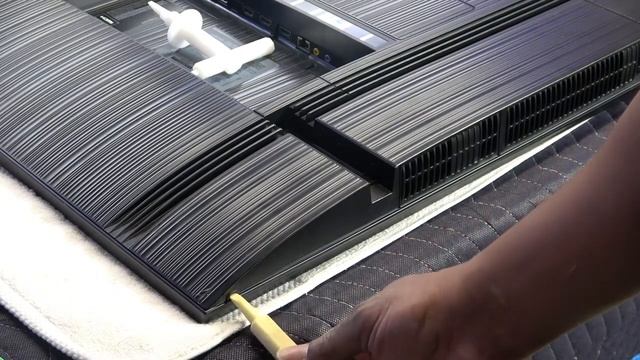 Как разобрать TV Samsung инструментом BN81-13255A. смотреть онлайн
