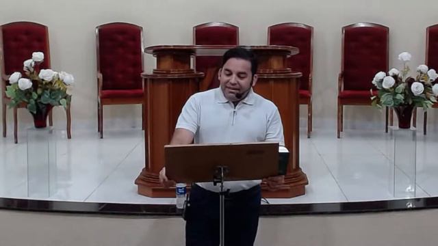 UM LIVRO, UM PODEROSO SALVADOR, E UMA CANÇÃO | REV. EDVALDO MIRANDA смотреть онлайн