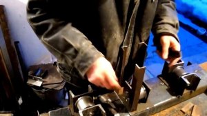 Как сделать трубогиб для профильной трубы. Трубогиб  своими руками размеры