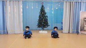 Бурятский народный танец "Наездники"