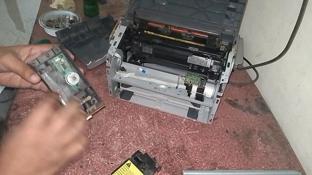 hp laserjet p1006 laser cleaning|| HP laserjet p1006 seanner unit sarvice problem fix repair смотреть онлайн