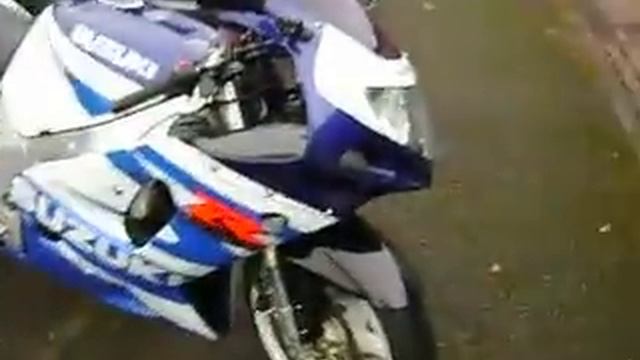 SUZUKI GSXR 750 K3 (BEOWULF CAN) смотреть онлайн