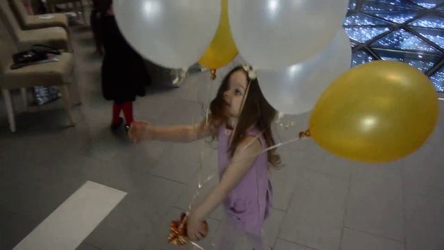 Танцы Вероникуса на презентации журнала KiDS FAMILY CLUB смотреть онлайн