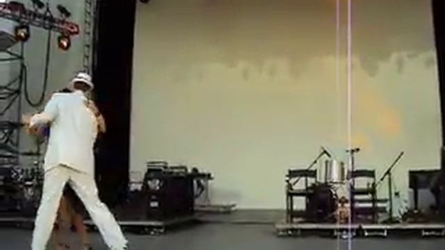 www.sambazina.com in NYC - SAMBA DE GAFIEIRA at LINCOLN CENTER - NYC смотреть онлайн