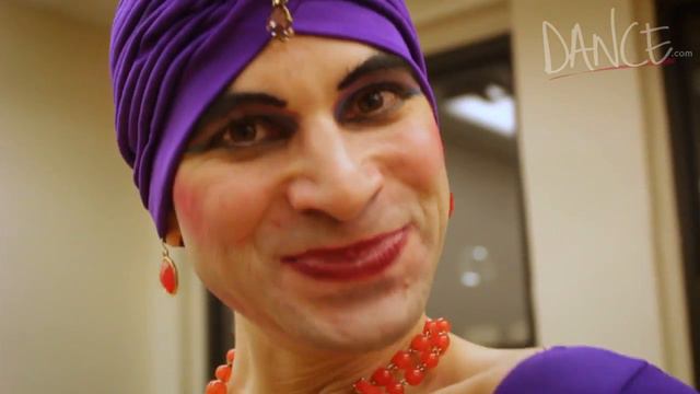 This Crazy Russian Will Make You Crack Up And Want To Take Ballet смотреть онлайн