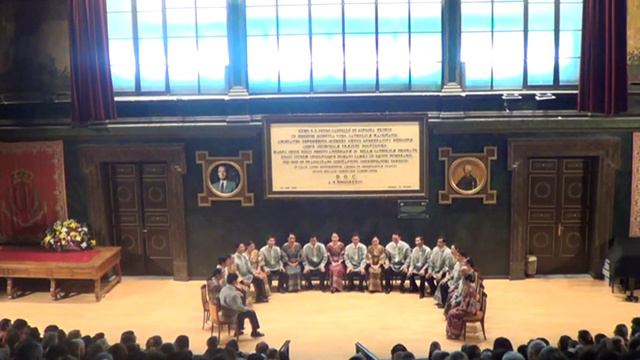 Philippine Madrigal Singers. Ang Puso Ko'y Nagpupuri, E. Hontiveros Arr. P. Tirol смотреть онлайн
