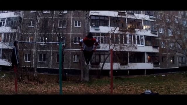 Топовые связки на турнике + новые топовые элементы!!! (солнышко, внутриний лач) смотреть онлайн