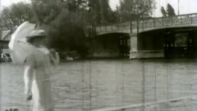 Monty Python's Ministry of Silly Walks - Vintage History смотреть онлайн