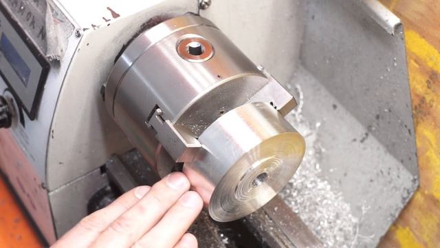 Кинообъектив Ж-25 2/100 : сборка до действующего прототипа смотреть онлайн