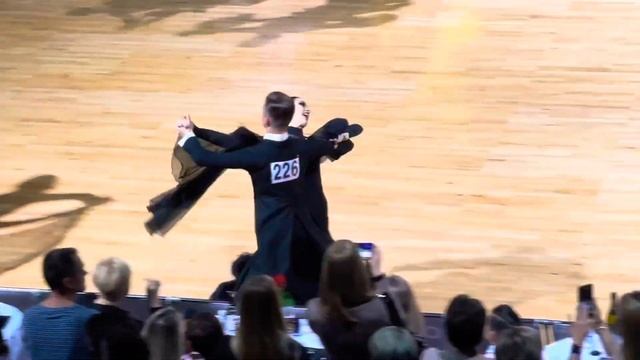 Илья Волков и Екатерина Стасюк Royal Ball 2021 Взрослые St Quickstep смотреть онлайн