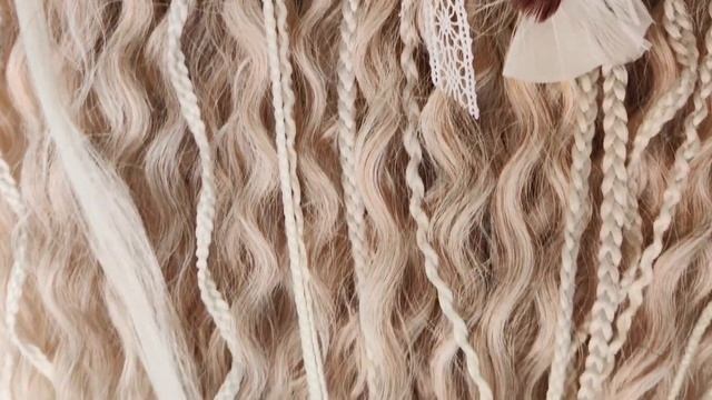 Комплект из де кос и долли локс смотреть онлайн