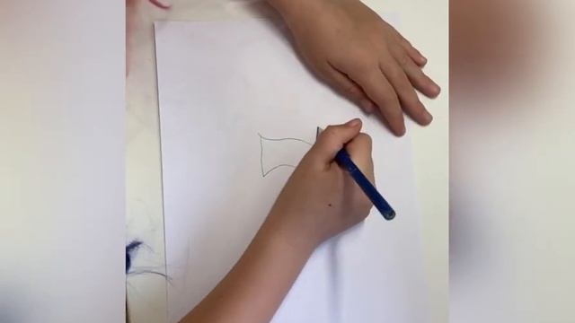 Знакомимся с Миланой. Рисуем Новогодний колокольчик смотреть онлайн